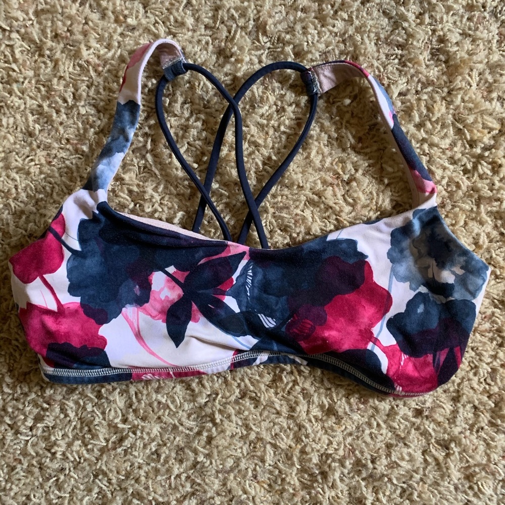 🌟 lululemon free to be sports bra 🌟